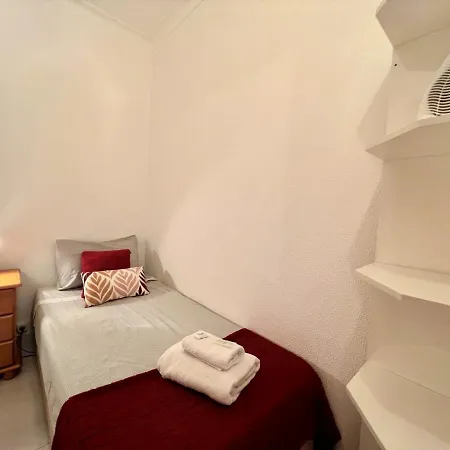 Classic With Pool By Homing Apartment *