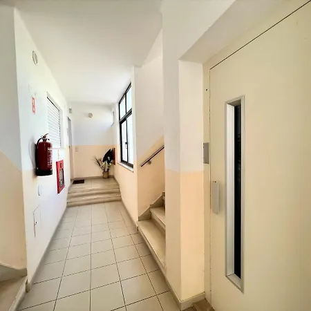 Apartment Classic With Pool By Homing
