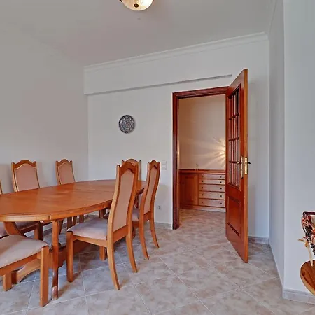 Classic With Pool By Homing Appartement *